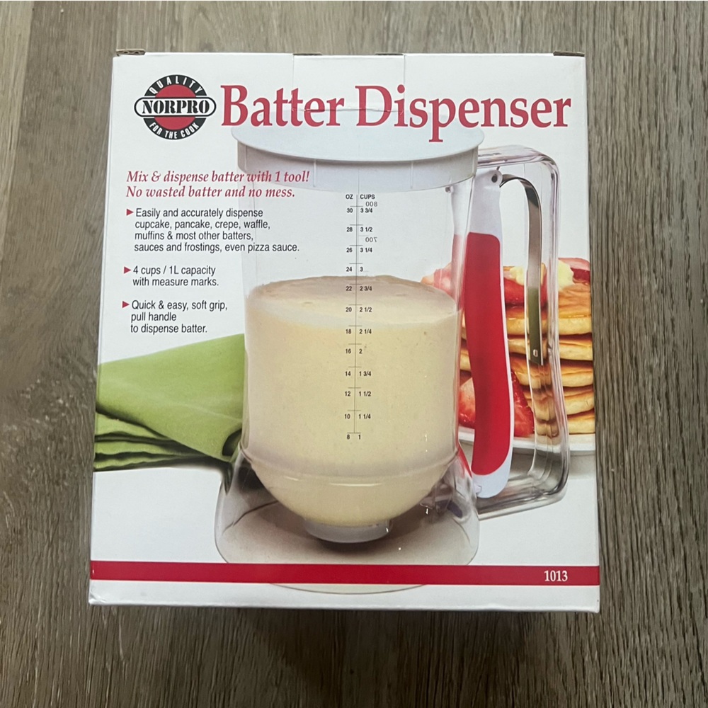 NWT Norpro Batter Dispenser